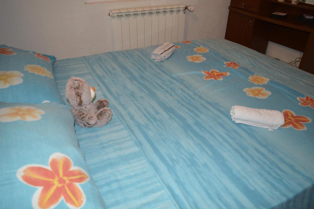 Vujas Village Pleasure Kotor Ngoại thất bức ảnh