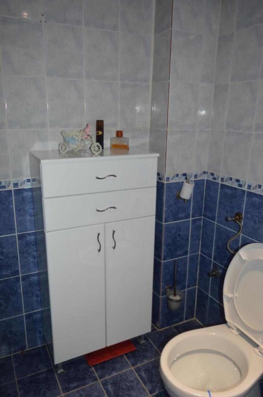 Vujas Village Pleasure Kotor Ngoại thất bức ảnh