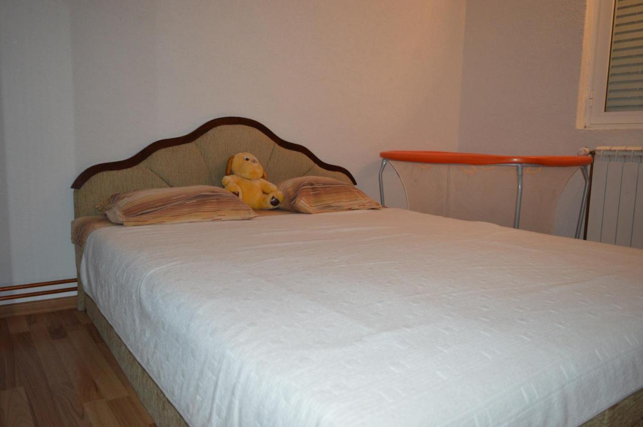 Vujas Village Pleasure Kotor Ngoại thất bức ảnh