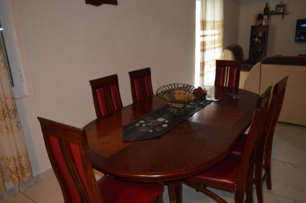 Vujas Village Pleasure Kotor Ngoại thất bức ảnh